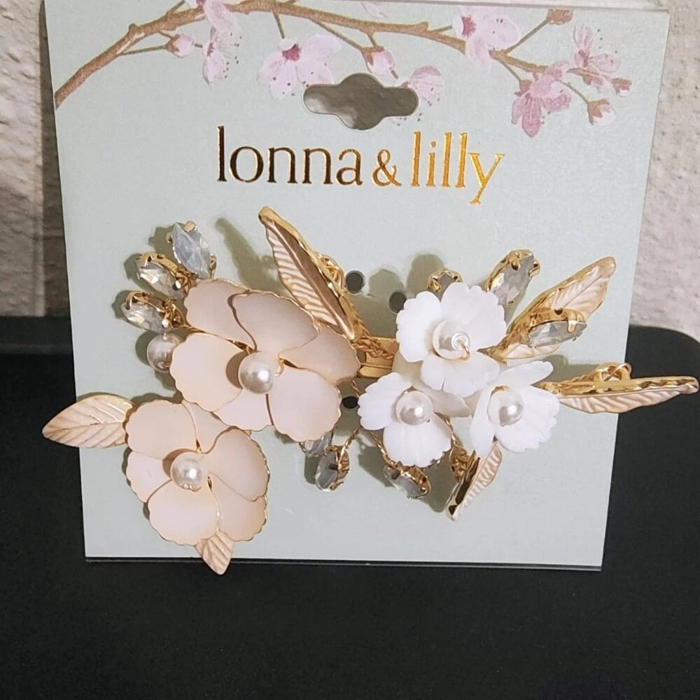 Lonna & Lilly Floral Brooch Gold Tone Pearl Crystal Flower brooch Pin Accessory